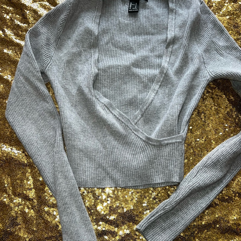 Grey cross crop top